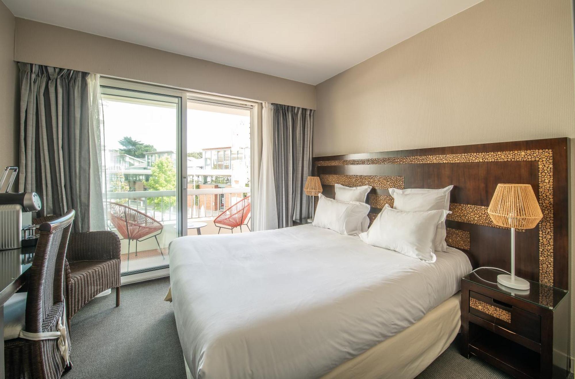 Hotel Bo & Mia La Baule Екстериор снимка