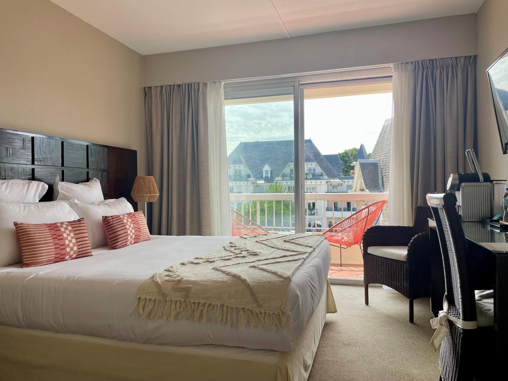 Hotel Bo & Mia La Baule Екстериор снимка